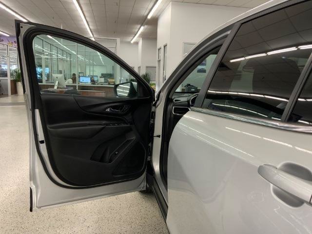Used 2021 Chevrolet Equinox LT w/ Driver Convenience Package AWD/4WD image 28