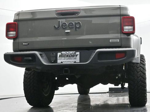 Used 2022 Jeep Gladiator Overland w/ Popular Equipment Package AWD/4WD image 42