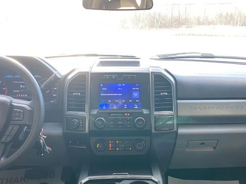 Used 2022 Ford F350 XLT w/ XLT Premium Package image 16