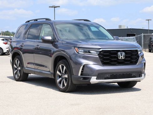 Used 2024 Honda Pilot Elite image 4