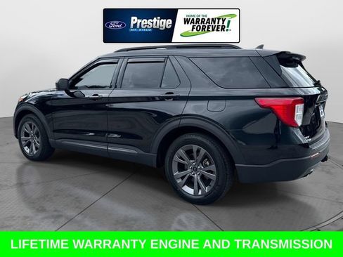 Used 2023 Ford Explorer XLT w/ Equipment Group 202A RWD image 6
