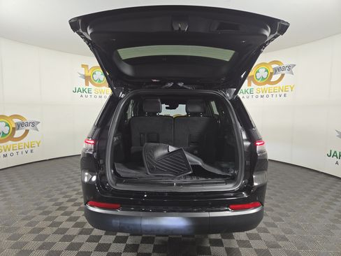 Used 2025 Jeep Grand Cherokee L Altitude AWD/4WD image 36