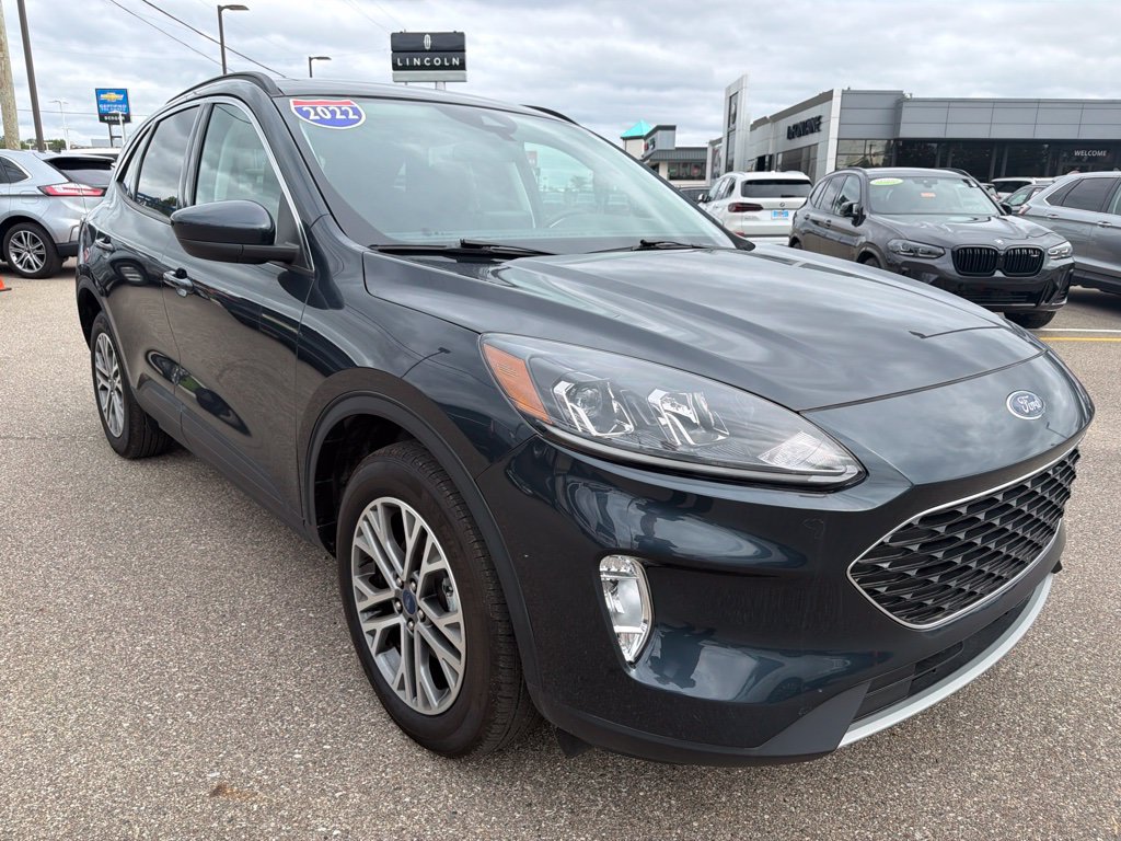 Used 2022 Ford Escape SEL w/ Technology Package AWD/4WD image 4
