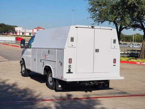 New 2025 Chevrolet Express 3500 w/ Power Convenience Package image 3