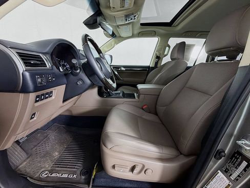 Used 2023 Lexus GX 460 Premium w/ Premium Package AWD/4WD image 12