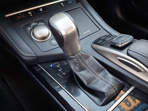 Used 2018 Lexus ES 350 w/ Ultra Luxury Package image 15