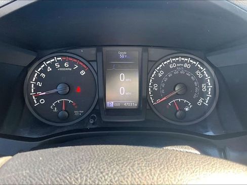 Used 2021 Toyota Tacoma SR w/ SR Convenience Package RWD image 19