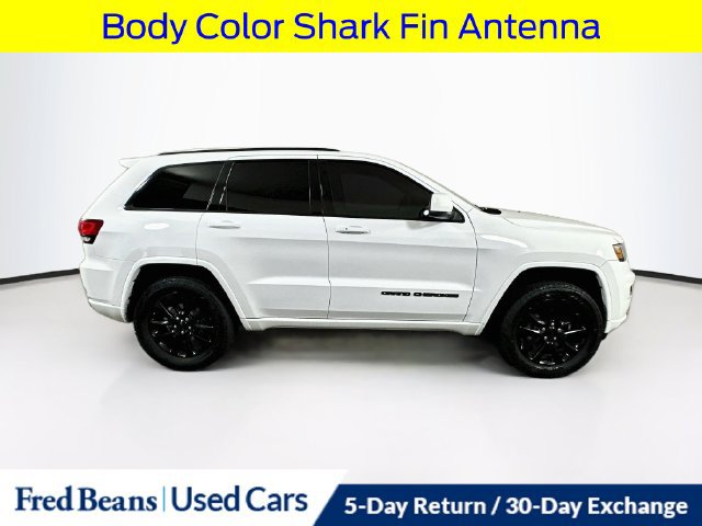 Used 2018 Jeep Grand Cherokee Altitude AWD/4WD image 10