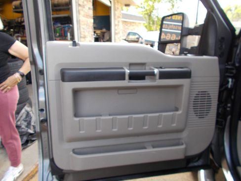 Used 2009 Ford F250 XLT AWD/4WD image 7