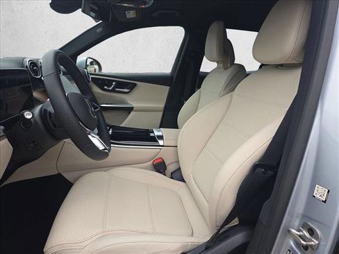 Used 2026 Mercedes-Benz GLC 300 image 14