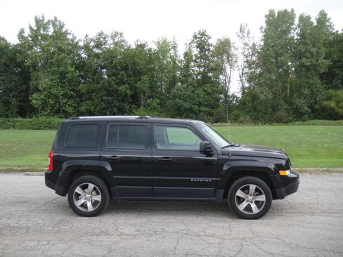 Used 2017 Jeep Patriot High Altitude image 6