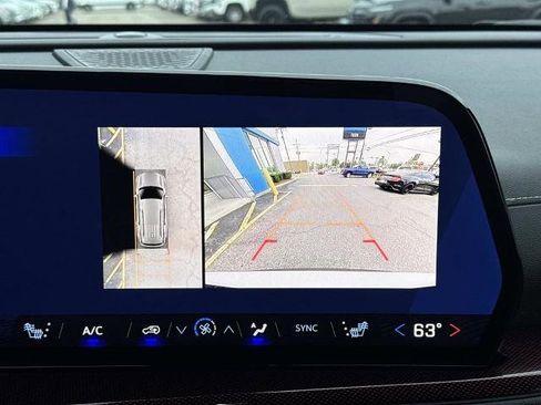 New 2026 Chevrolet Traverse Z71 w/ Enhanced Driving Package AWD/4WD image 20