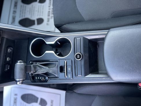 Used 2022 Kia K5 LXS image 15