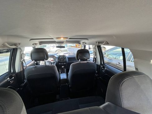 Used 2017 Jeep Patriot Sport w/ Power Value Group FWD image 22