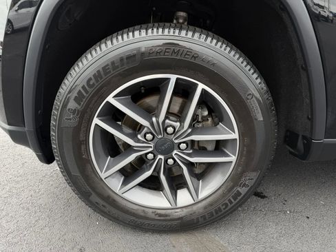 Used 2020 Jeep Grand Cherokee Trailhawk image 11