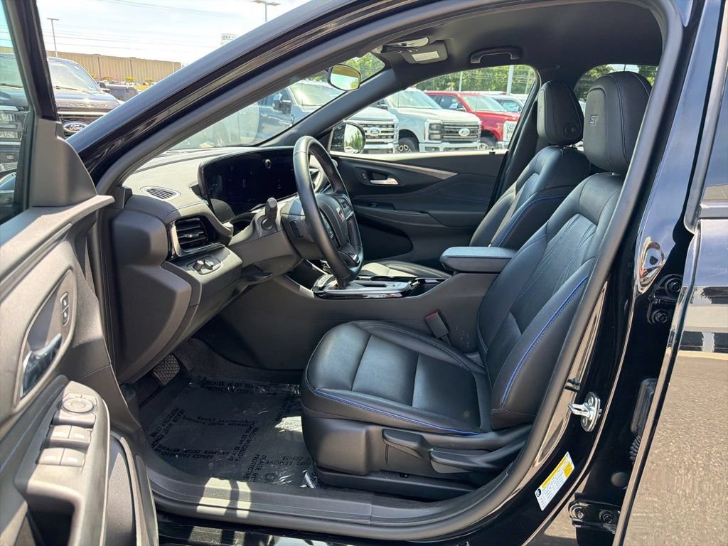 Used 2025 Buick Envista Sport Touring FWD image 10