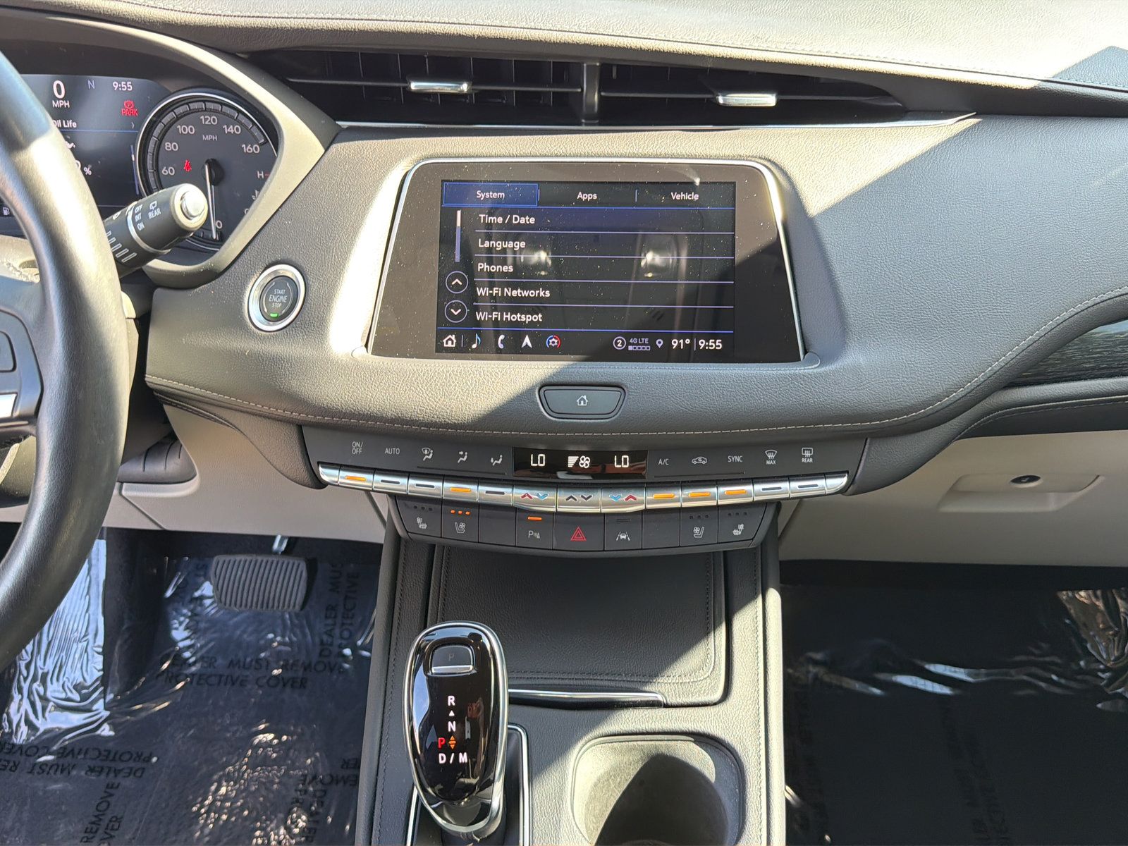 Used 2023 Cadillac XT4 Premium Luxury w/ Technology Package FWD image 23