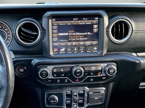 Used 2021 Jeep Wrangler Unlimited Sahara AWD/4WD image 12