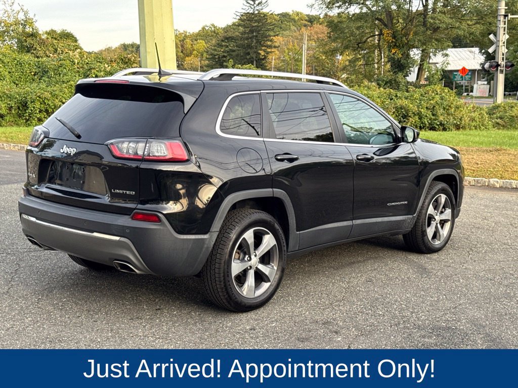 Used 2019 Jeep Cherokee Limited w/ Luxury Group AWD/4WD image 7