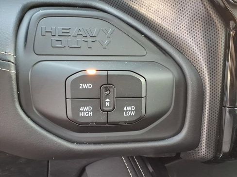 New 2025 RAM 3500 Limited image 27