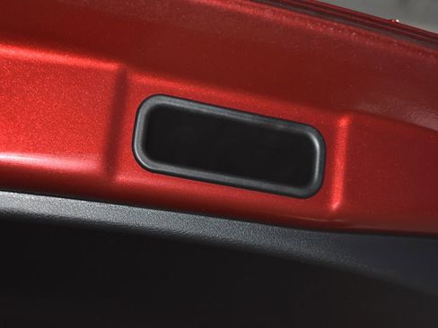 Certified 2023 Nissan Kicks SR w/ SR Premium Package image 27