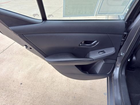 Used 2024 Nissan Sentra S image 23