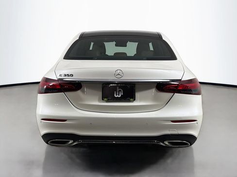 Used 2022 Mercedes-Benz E 350 Sedan image 6