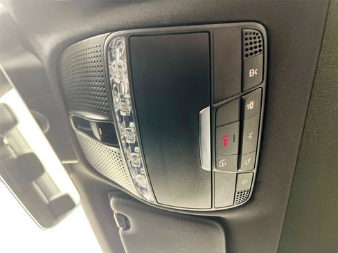 Used 2021 Mercedes-Benz C 300 4MATIC Sedan image 13