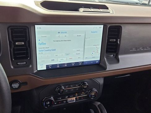Used 2024 Ford Bronco Outer Banks image 21