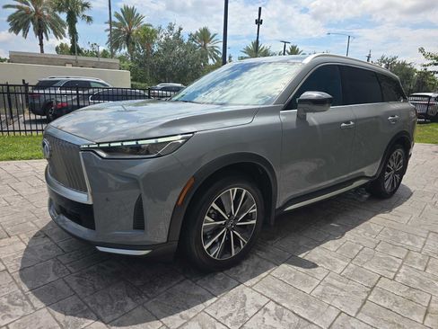 Certified 2026 INFINITI QX60 Luxe w/ Cargo Package FWD image 5