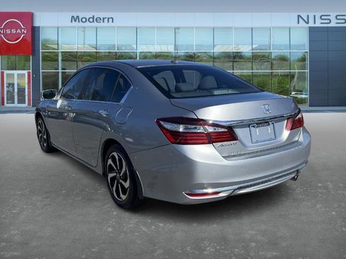 Used 2017 Honda Accord EX-L image 7