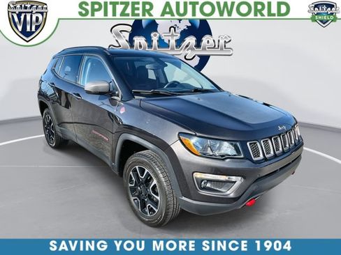 Used 2018 Jeep Compass Trailhawk w/ Cold Weather Group AWD/4WD image 1