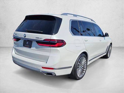 Certified 2023 BMW X7 xDrive40i w/ Premium Package image 5