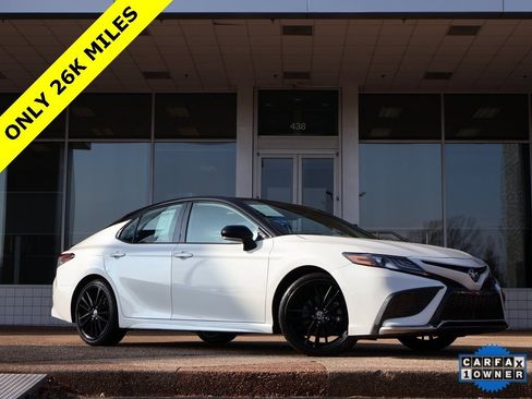 Used 2022 Toyota Camry XSE image 1