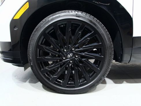 Used 2024 Hyundai Santa Fe Calligraphy image 17