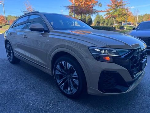 Certified 2025 Audi Q8 Premium Plus w/ Premium Plus Package AWD/4WD image 6