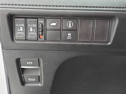 Certified 2024 Honda Odyssey Sport image 27