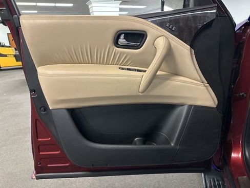 Used 2023 Nissan Armada Platinum w/ Captain's Chairs Package image 21