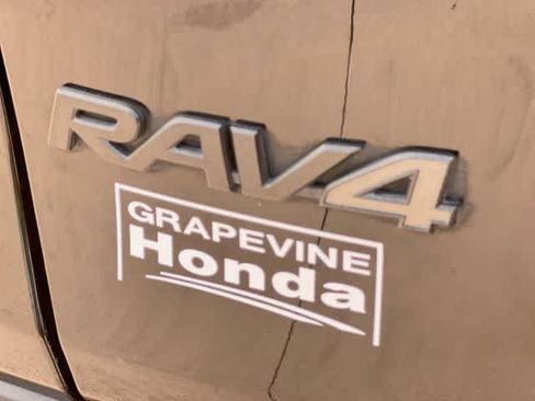 Used 2022 Toyota RAV4 Adventure AWD/4WD image 8