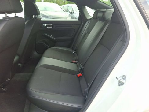 Used 2023 Honda Civic Sport image 10