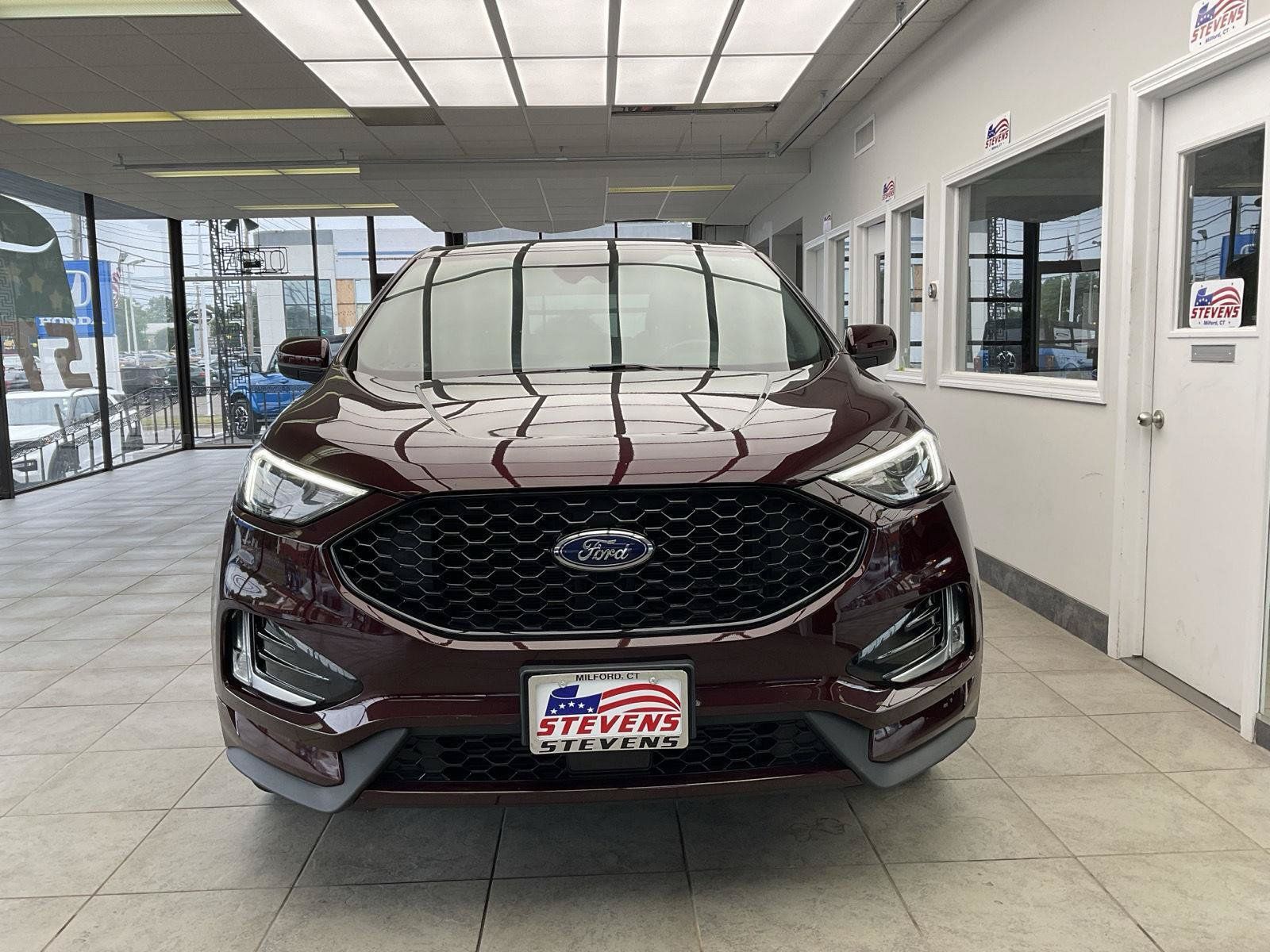 Used 2021 Ford Edge ST-Line AWD/4WD image 2