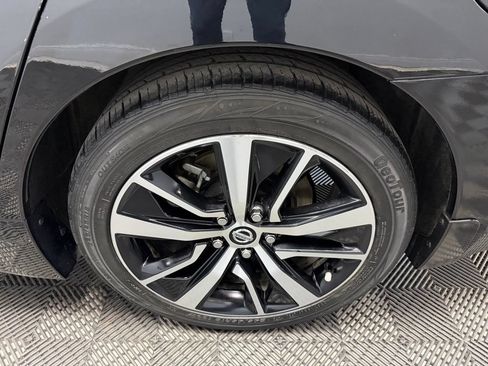 Used 2021 Nissan Maxima 3.5 SV w/ Floor Mat Group FWD image 19