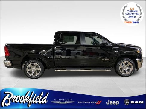 Used 2017 RAM 1500 Big Horn image 8