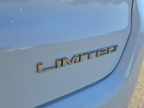 Used 2022 Jeep Compass Limited w/ Sun and Sound Group AWD/4WD image 32