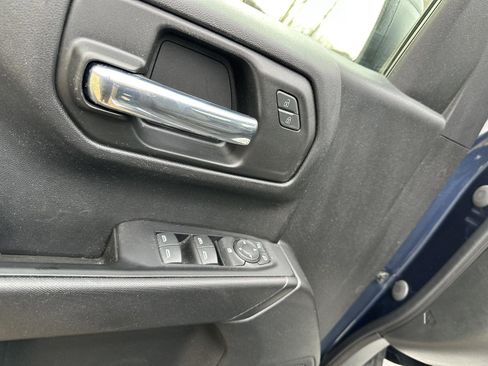 Used 2022 Chevrolet Silverado 1500 Custom image 6