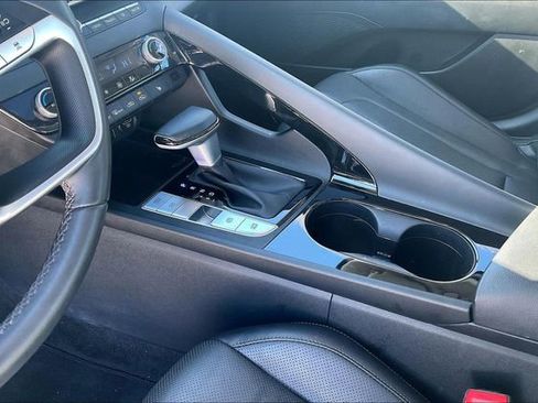 Certified 2023 Hyundai Elantra Limited image 17