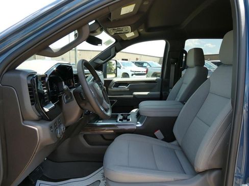 New 2026 Chevrolet Silverado 3500 LT w/ Convenience Package AWD/4WD image 14