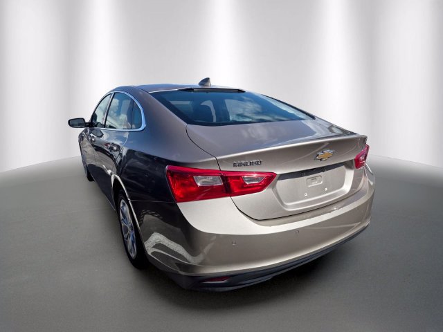 Used 2024 Chevrolet Malibu LT FWD image 2