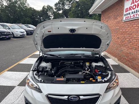Used 2017 Subaru Impreza 2.0i Premium AWD/4WD image 32