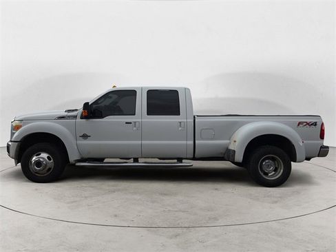 Used 2014 Ford F450 Lariat w/ Lariat Ultimate Package image 2